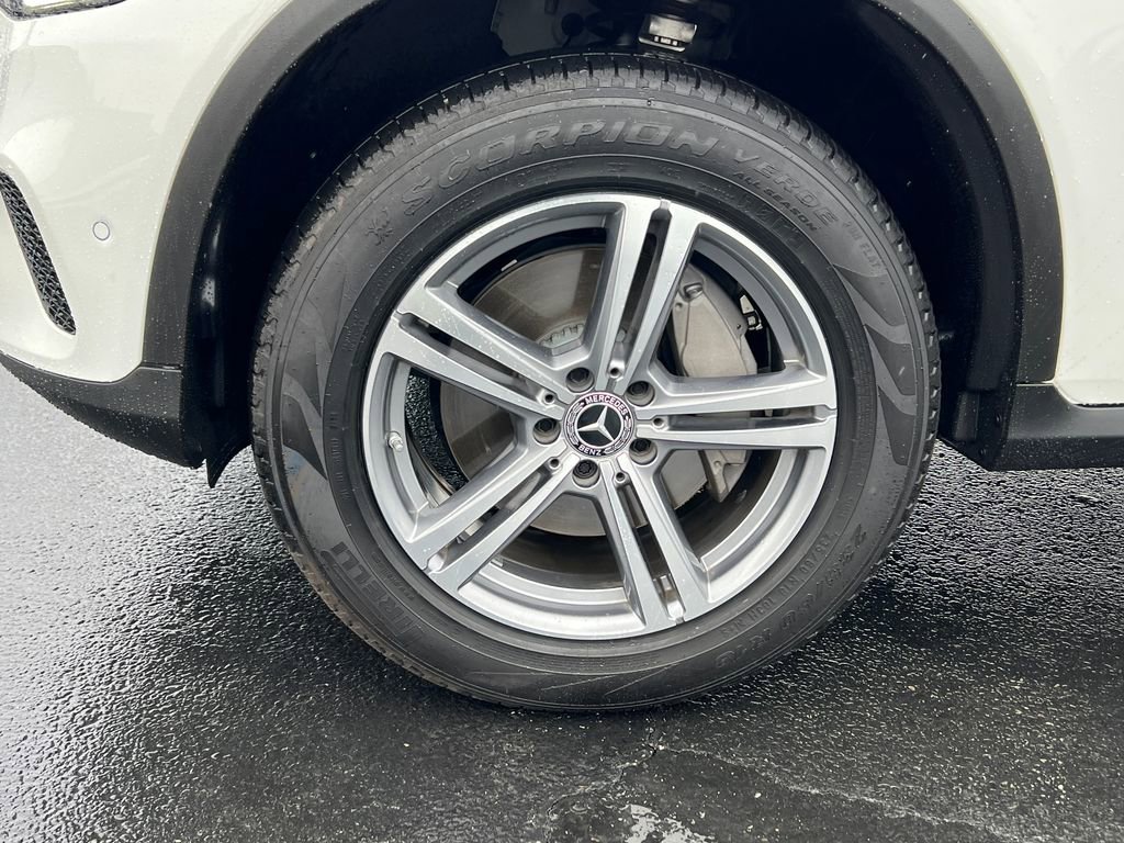 Used 2022 Mercedes-Benz GLC 300 image 6