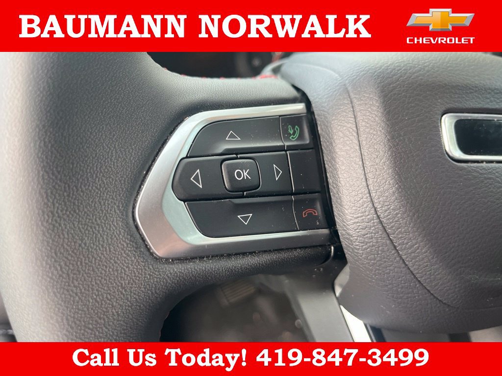 Used 2025 Jeep Compass Trailhawk AWD/4WD image 29
