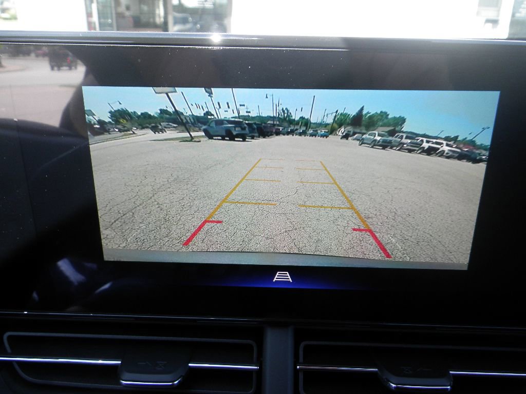 New 2025 Chevrolet Trax ACTIV w/ Driver Confidence Package image 21