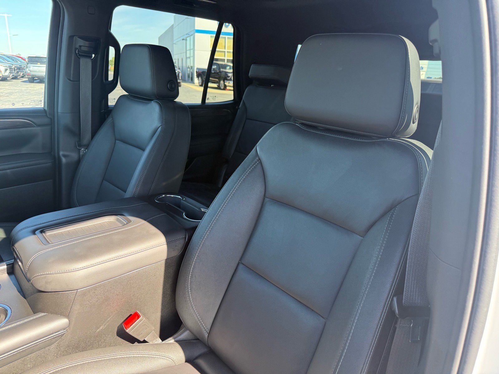 Used 2024 Chevrolet Tahoe LT w/ LT Signature Plus Package AWD/4WD image 14