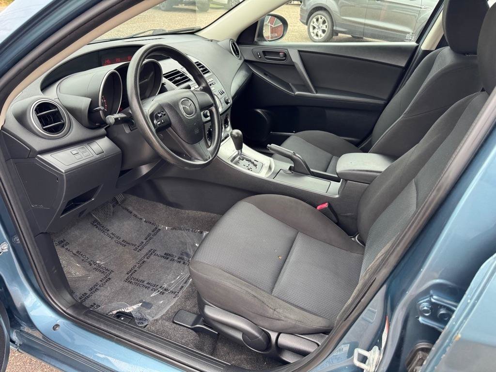 Used 2011 MAZDA MAZDA3 i Sport FWD image 14