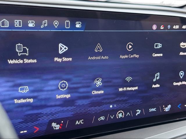 Used 2025 Chevrolet Traverse LT image 14