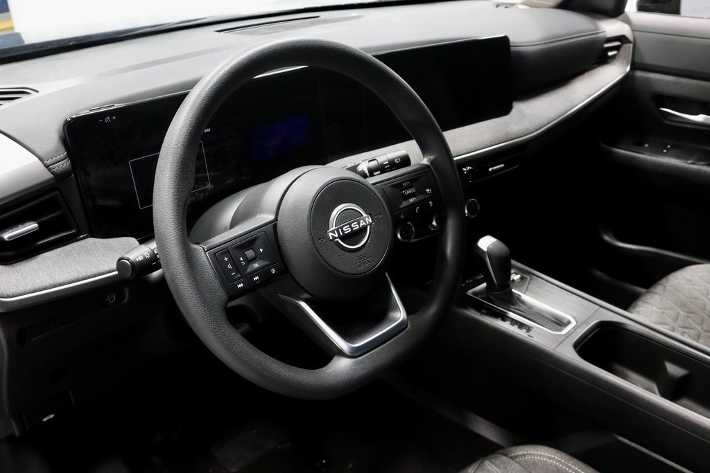 Certified 2025 Nissan Kicks SV image 24