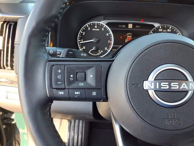 Certified 2024 Nissan Pathfinder SL w/ Black Appearance Package image 9