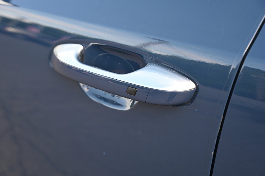 Used 2025 Kia Telluride S FWD image 12