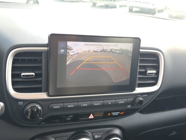 Certified 2023 Hyundai Venue SEL image 12