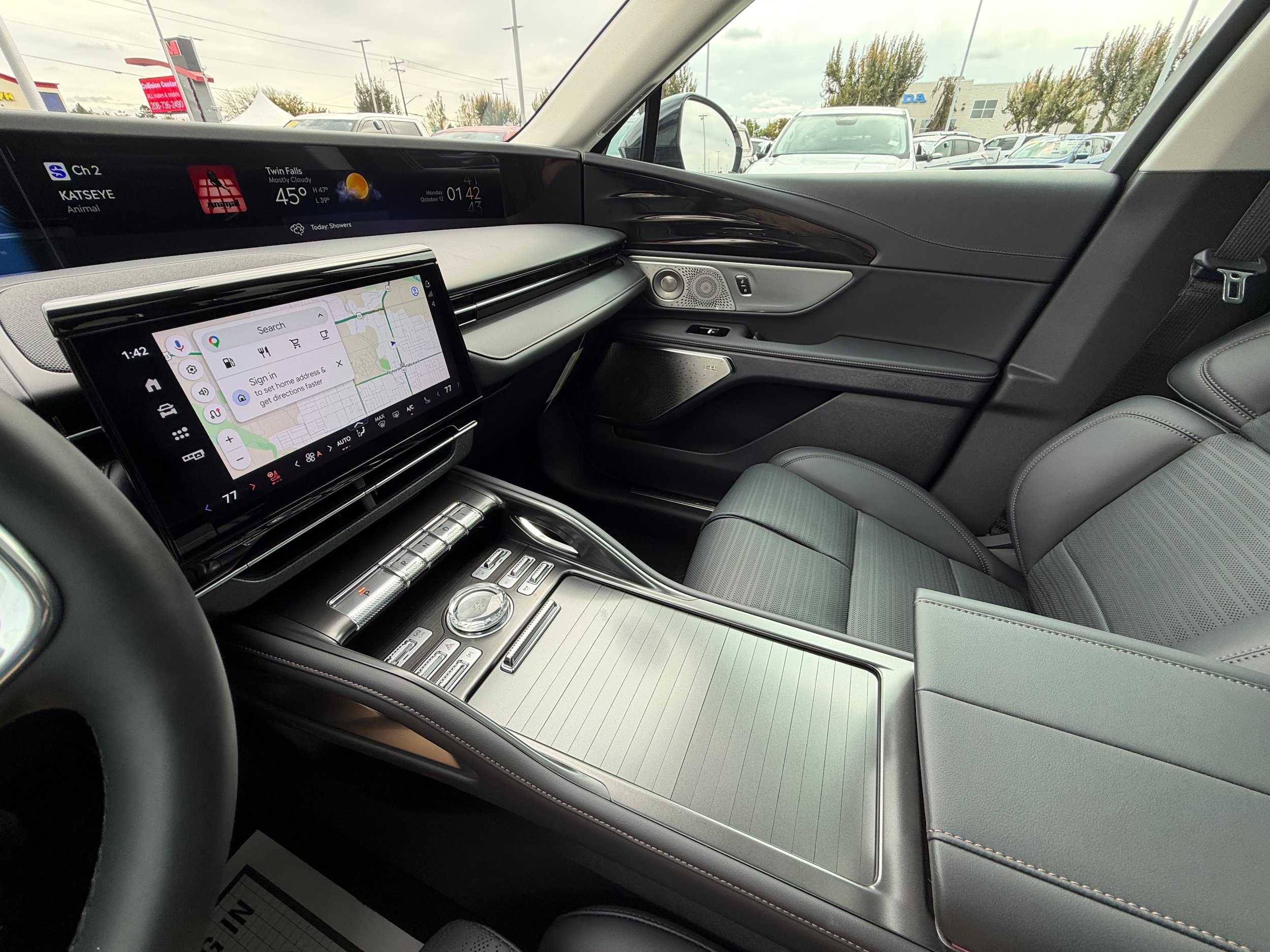 New 2026 Lincoln Nautilus Reserve AWD/4WD image 32