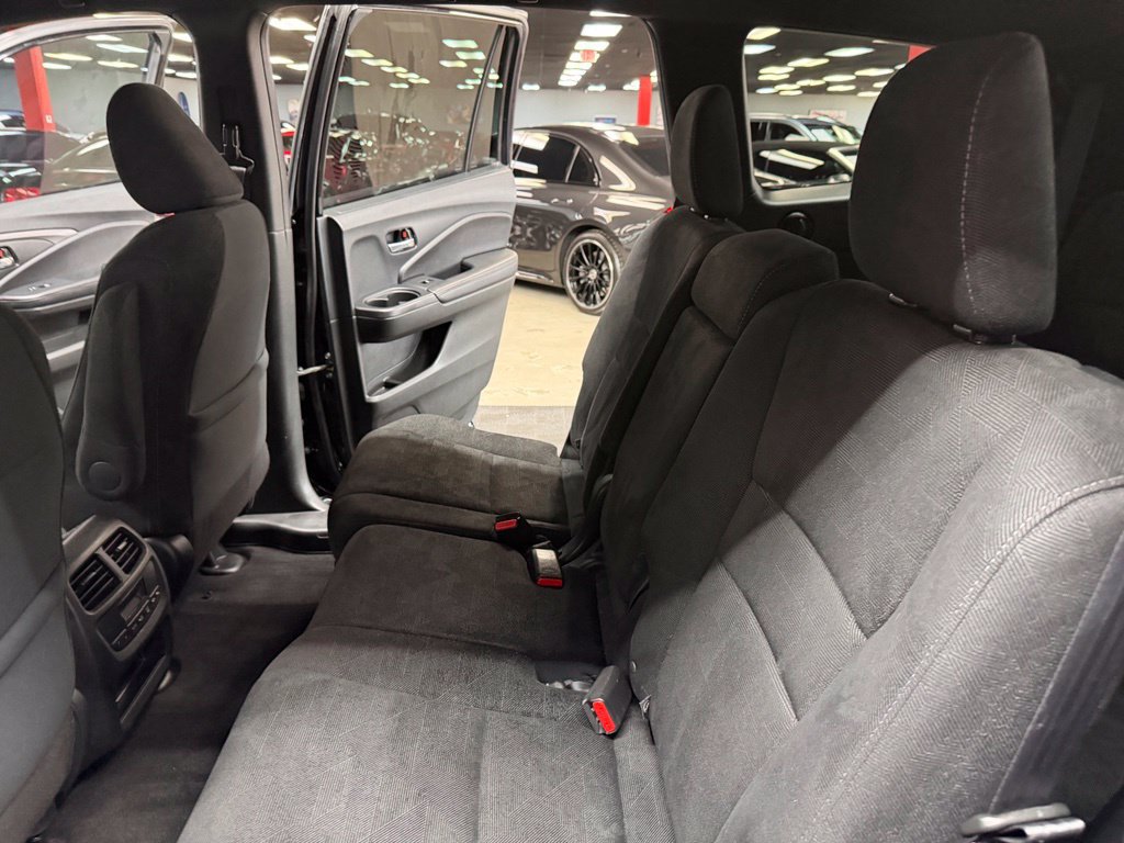Used 2022 Honda Pilot Sport image 38