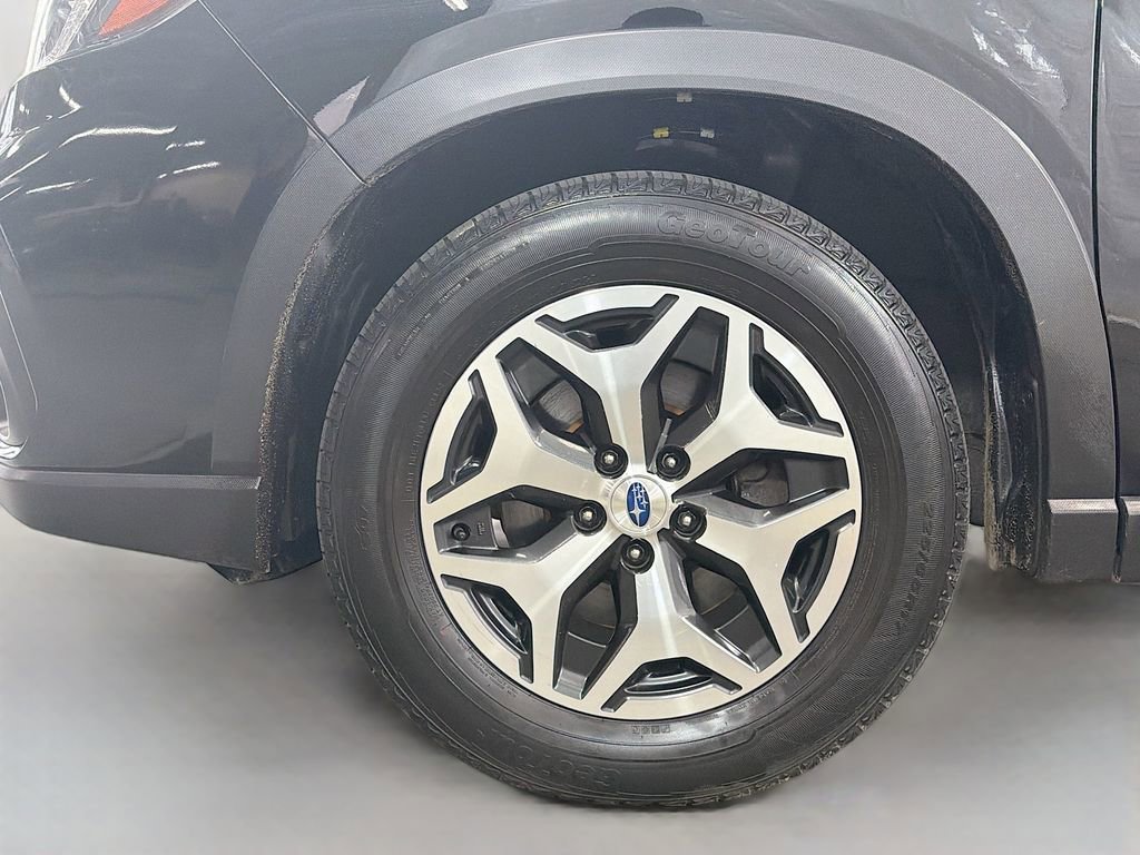 Used 2020 Subaru Forester Premium image 32