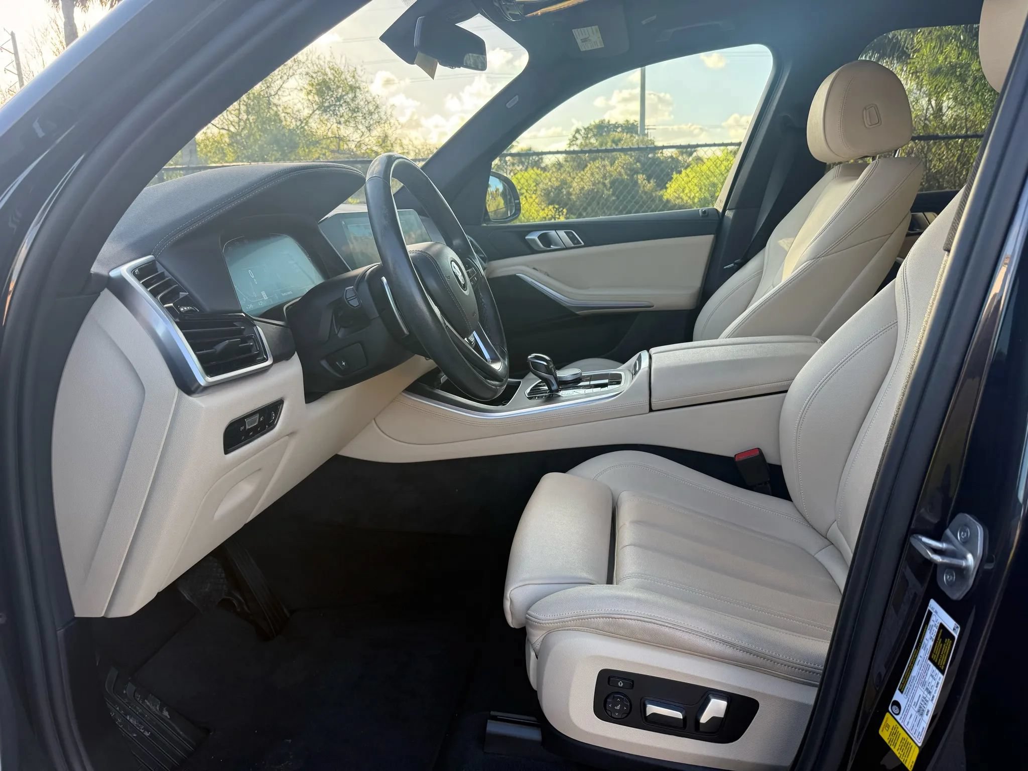 Used 2022 BMW X5 sDrive40i w/ Parking Assistance Package RWD image 9