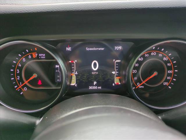 Certified 2023 Jeep Gladiator Sport AWD/4WD image 11