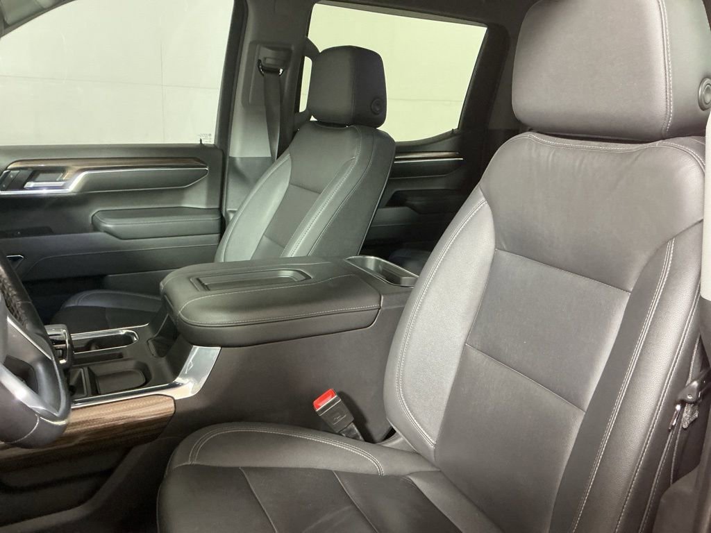 Used 2022 Chevrolet Silverado 1500 RST w/ Convenience Package II image 21