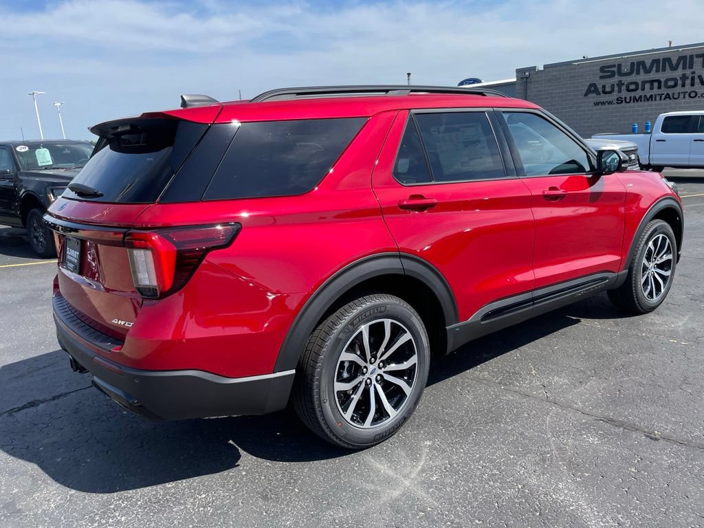 New 2026 Ford Explorer ST-Line AWD/4WD image 4