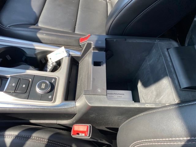 Used 2023 Ford Explorer XLT AWD/4WD image 14