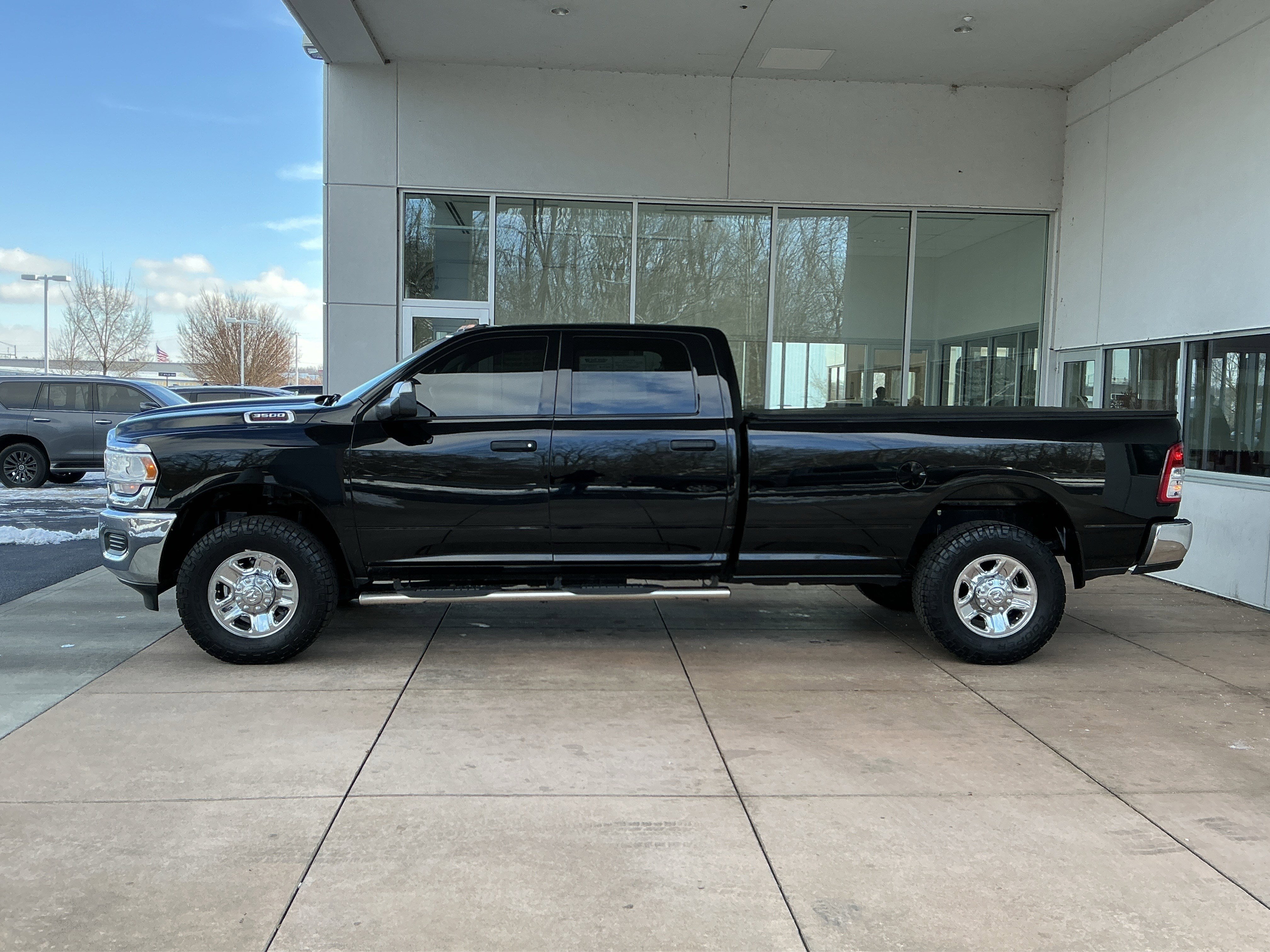 Used 2022 RAM 3500 Tradesman image 19