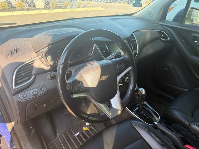 Used 2017 Chevrolet Trax Premier w/ Driver Confidence II Package FWD image 9