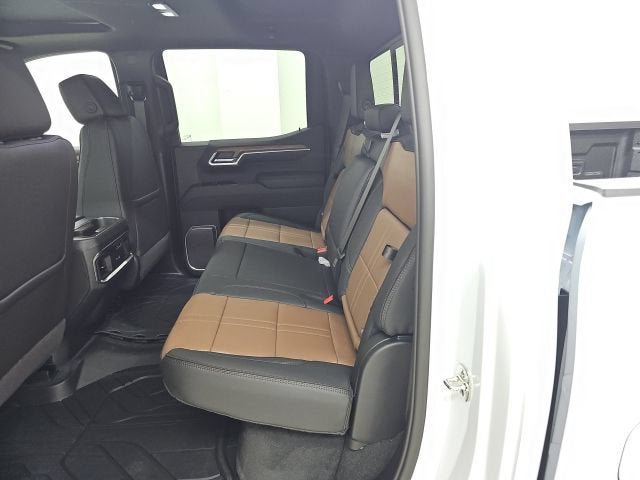 New 2026 Chevrolet Silverado 1500 High Country AWD/4WD image 4