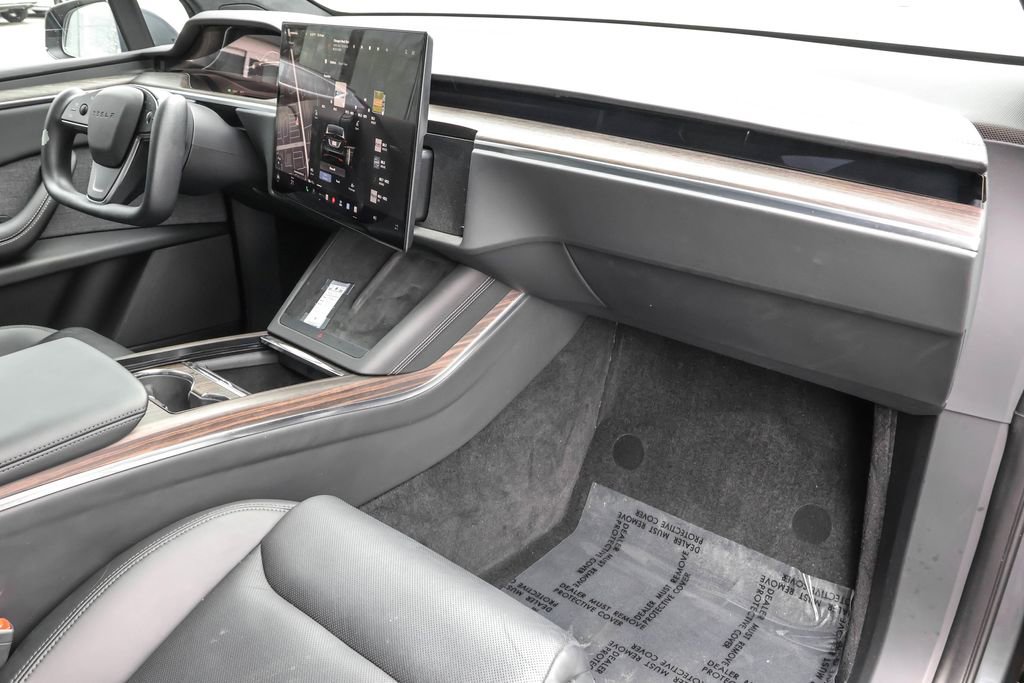 Used 2023 Tesla Model X image 31