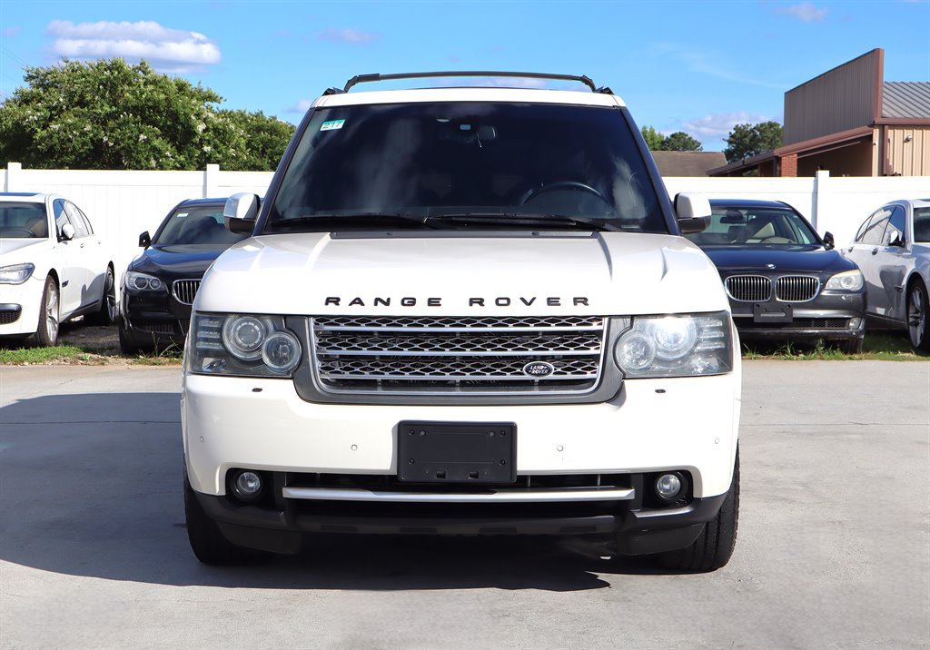 Used 2010 Land Rover Range Rover Supercharged AWD/4WD image 2