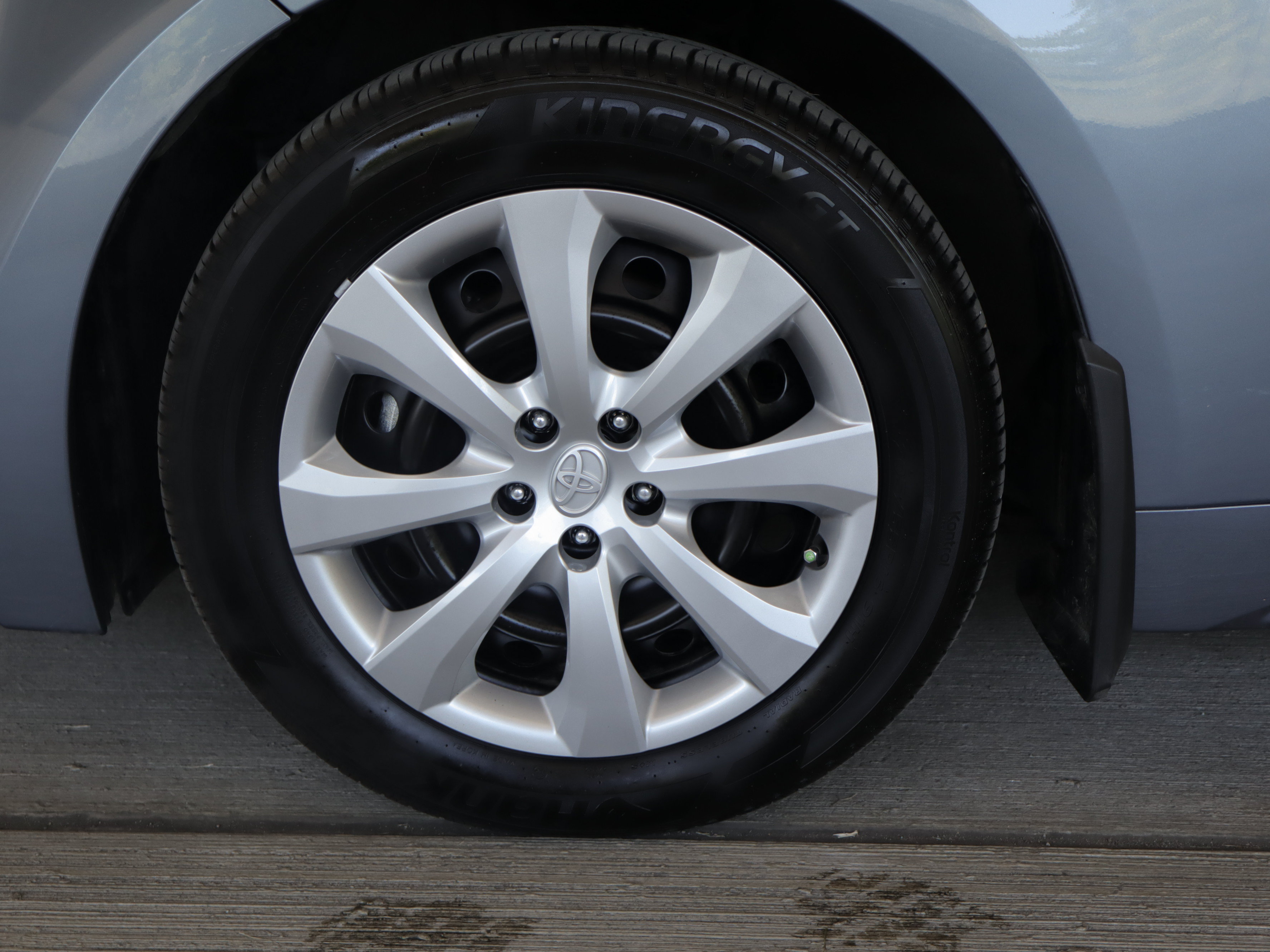 Used 2026 Toyota Corolla LE FWD image 25