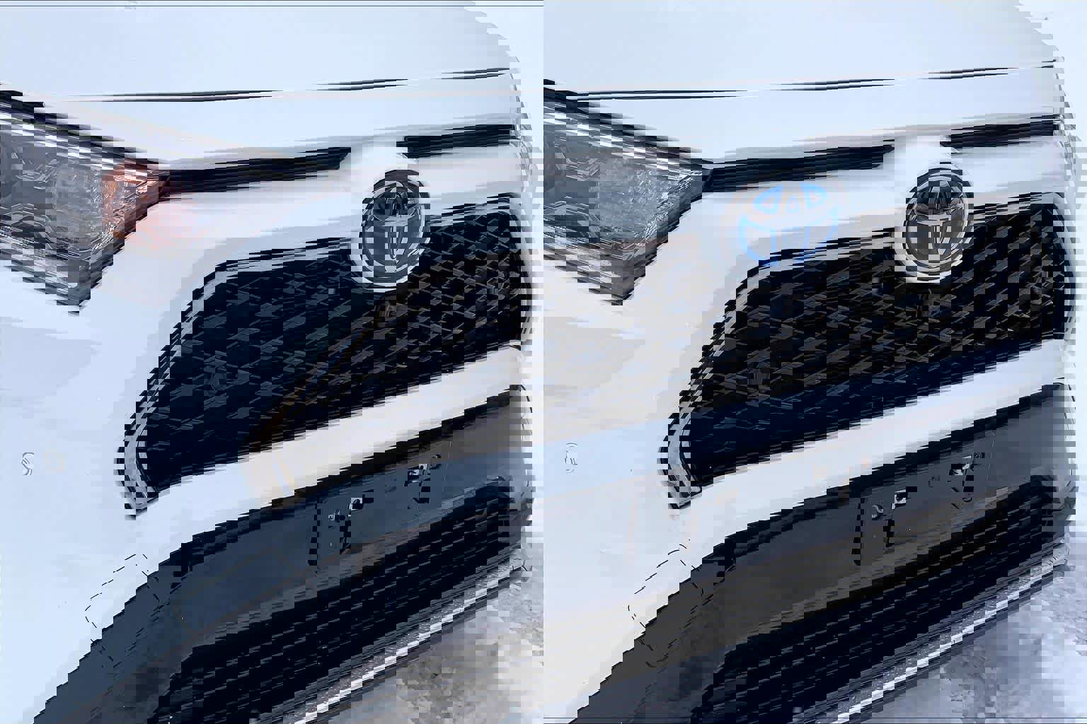 Used 2021 Toyota RAV4 XSE w/ Premium Package image 32