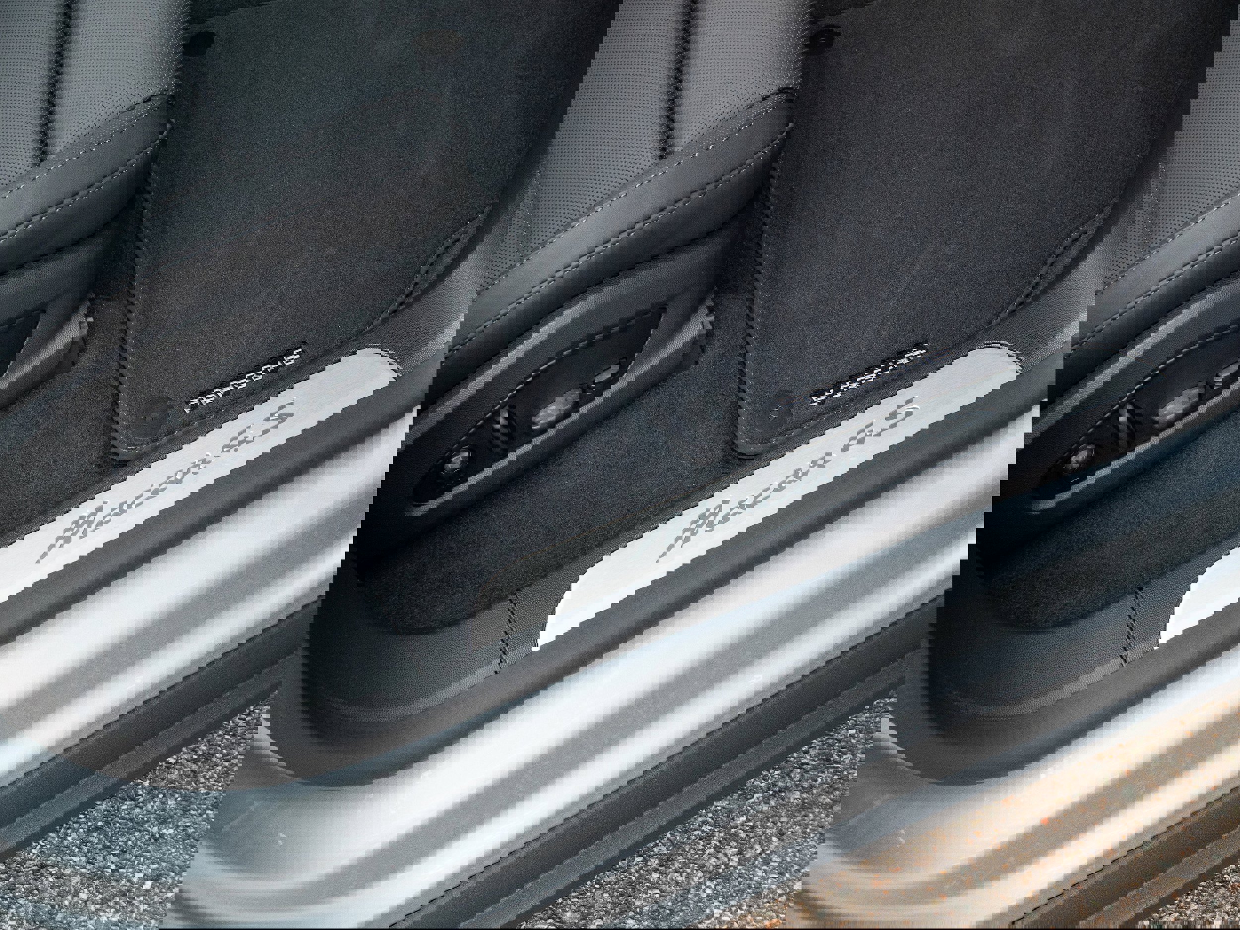 New 2025 Porsche Macan 4S Electric image 24