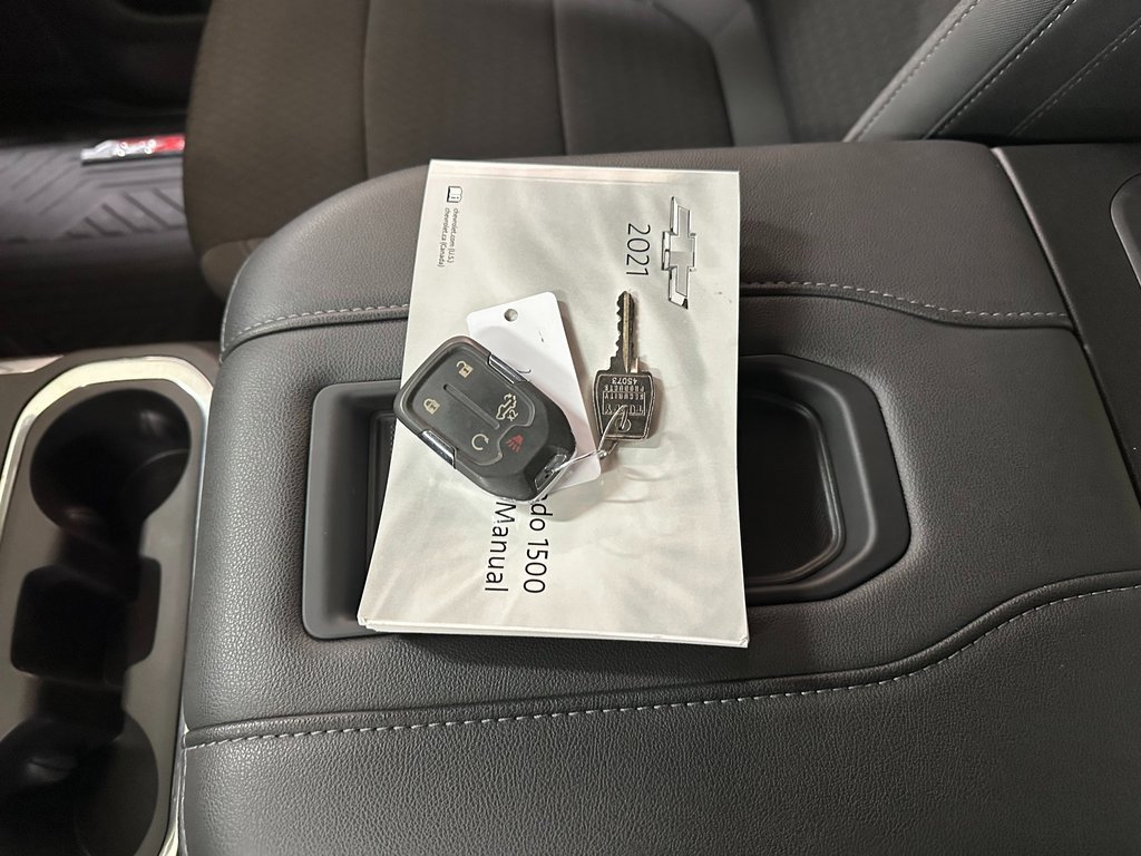 Used 2021 Chevrolet Silverado 1500 RST image 40