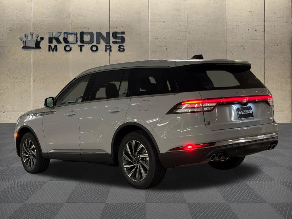New 2027 Lincoln Aviator AWD image 6