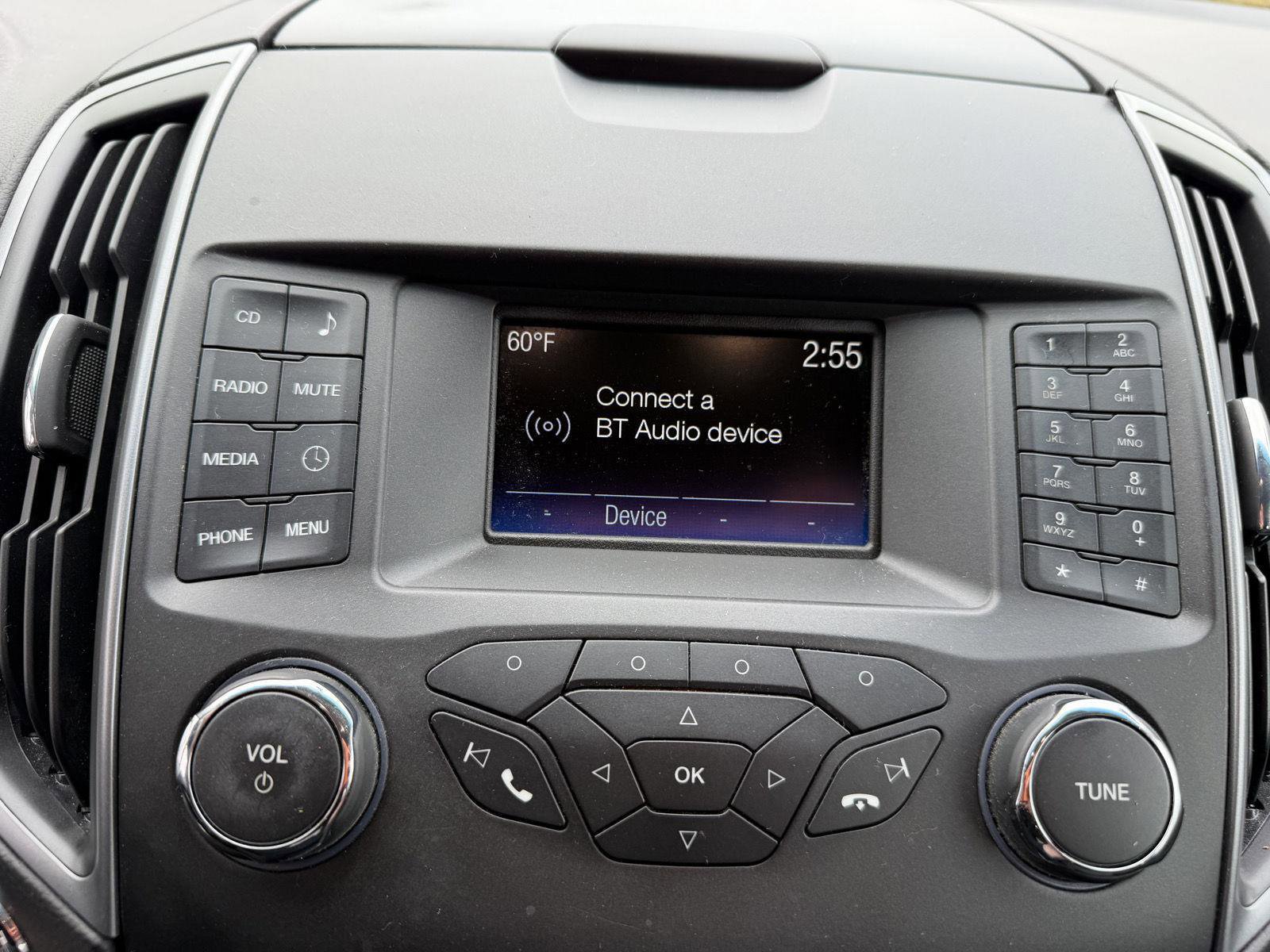 Used 2017 Ford Edge SE image 14