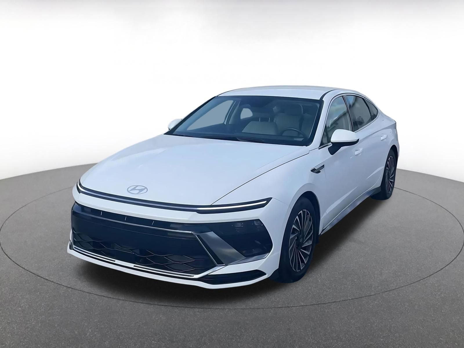 Used 2025 Hyundai Sonata SEL FWD image 4