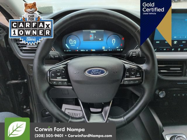 Used 2025 Ford Escape Platinum AWD/4WD image 16