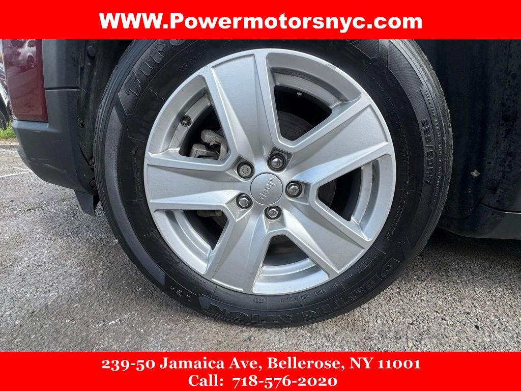 Used 2022 Jeep Compass Latitude AWD/4WD image 12