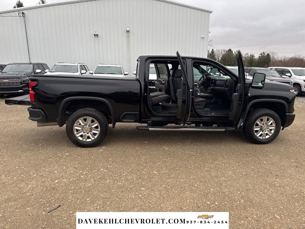 Used 2025 Chevrolet Silverado 2500 High Country w/ High Country Premium Package image 34