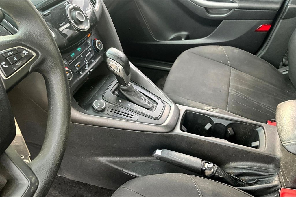 Used 2017 Ford Focus SEL FWD image 18