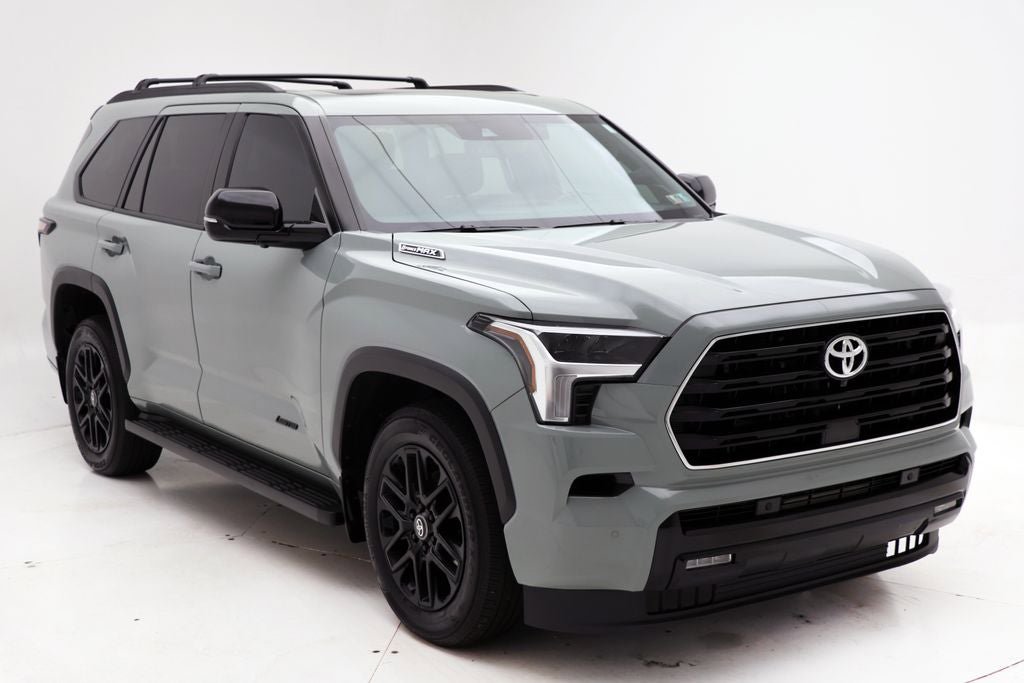 Used 2025 Toyota Sequoia Limited AWD/4WD image 4