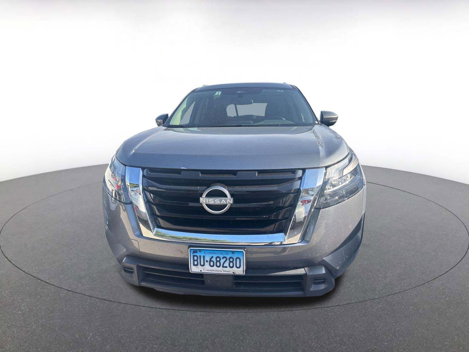 Used 2025 Nissan Pathfinder SV video 2