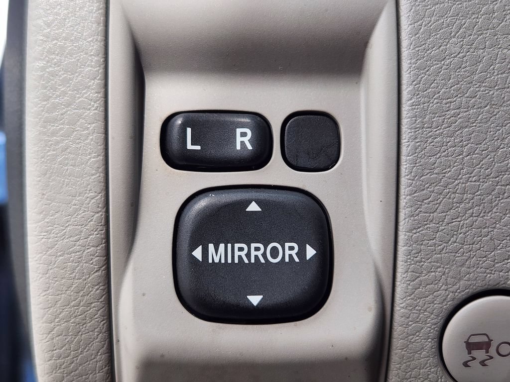 Used 2010 Subaru Forester 2.5X AWD/4WD image 24