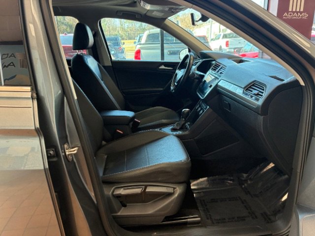 Used 2019 Volkswagen Tiguan SEL image 29