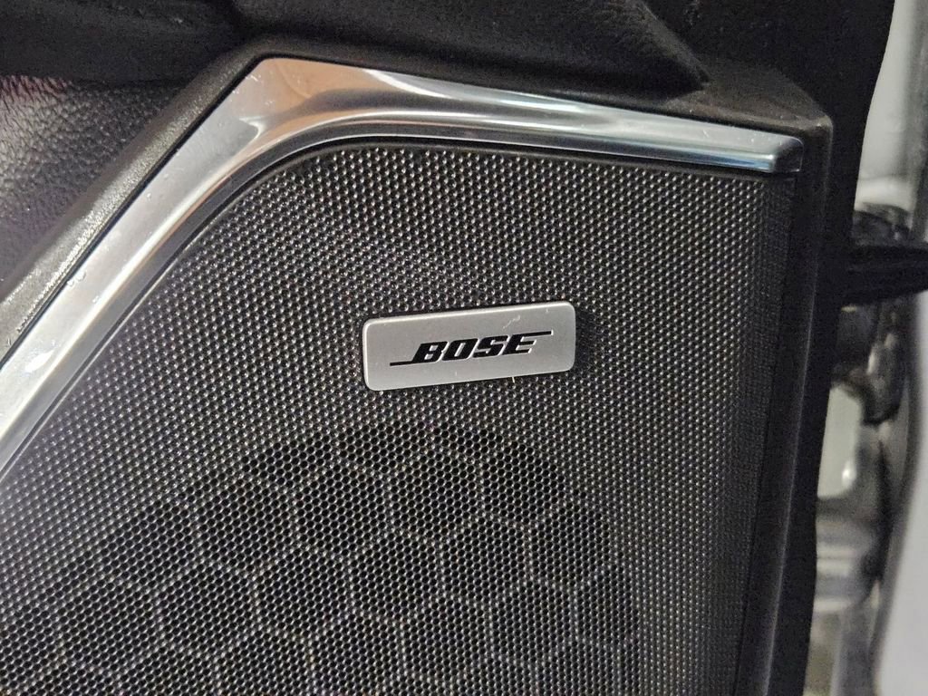 Used 2018 Cadillac Escalade Premium Luxury image 12