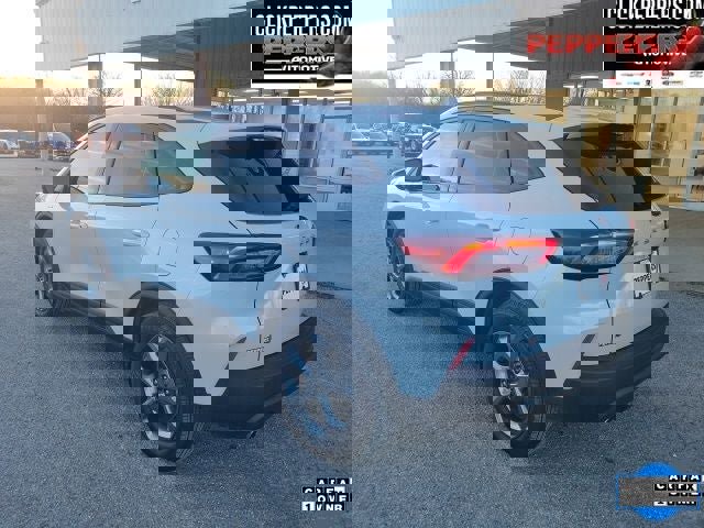 Used 2025 Ford Escape ST-Line Elite image 3