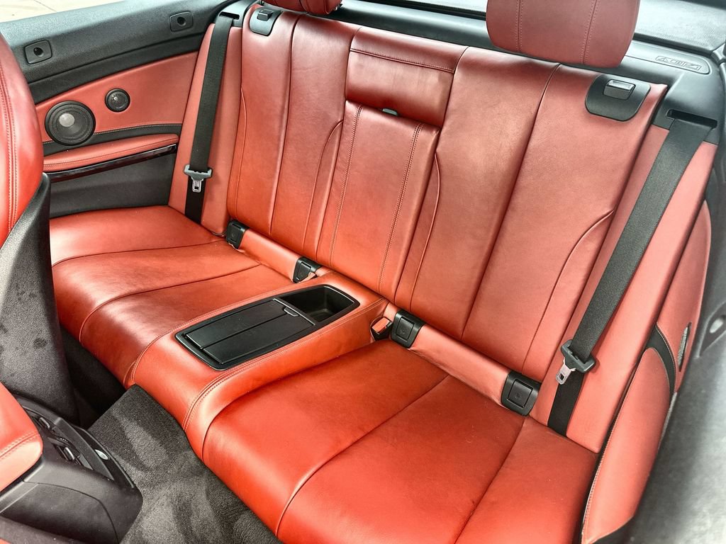 Used 2018 BMW M4 Convertible RWD image 16