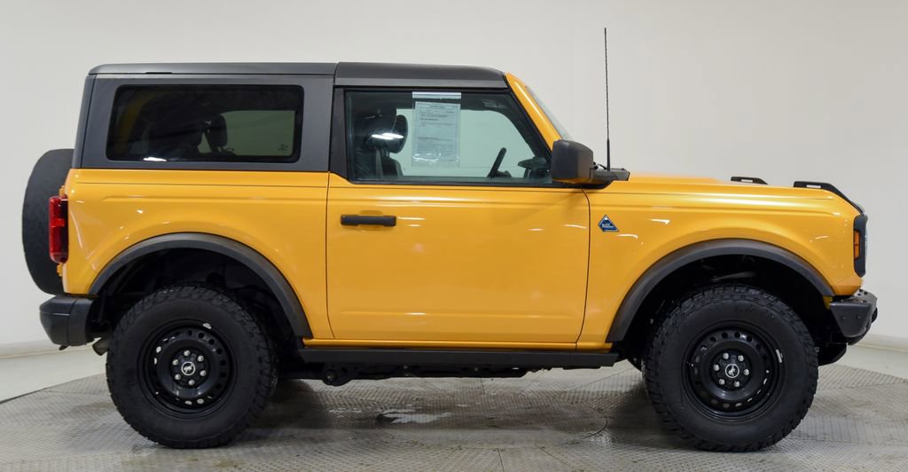 Used 2021 Ford Bronco Black Diamond image 14