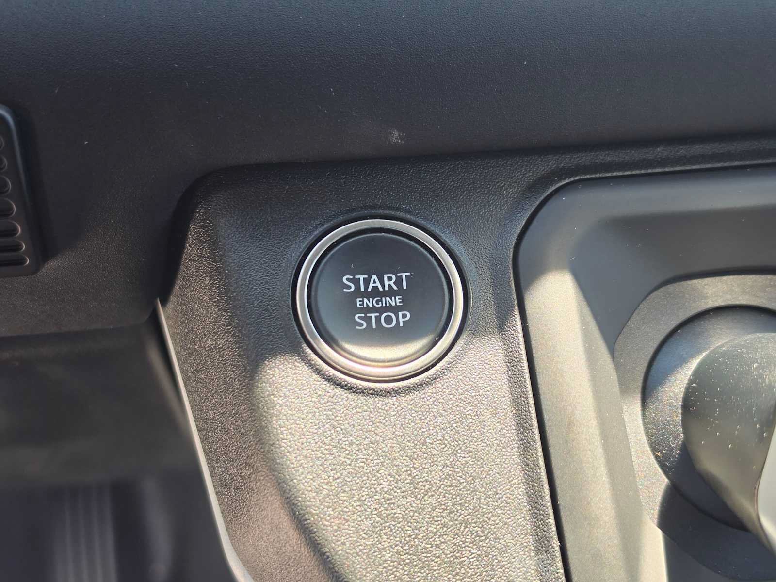 Used 2024 Land Rover Defender 110 S AWD/4WD image 34