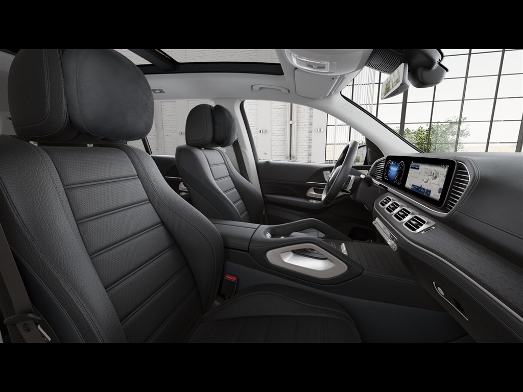 New 2026 Mercedes-Benz GLS 450 4MATIC image 39