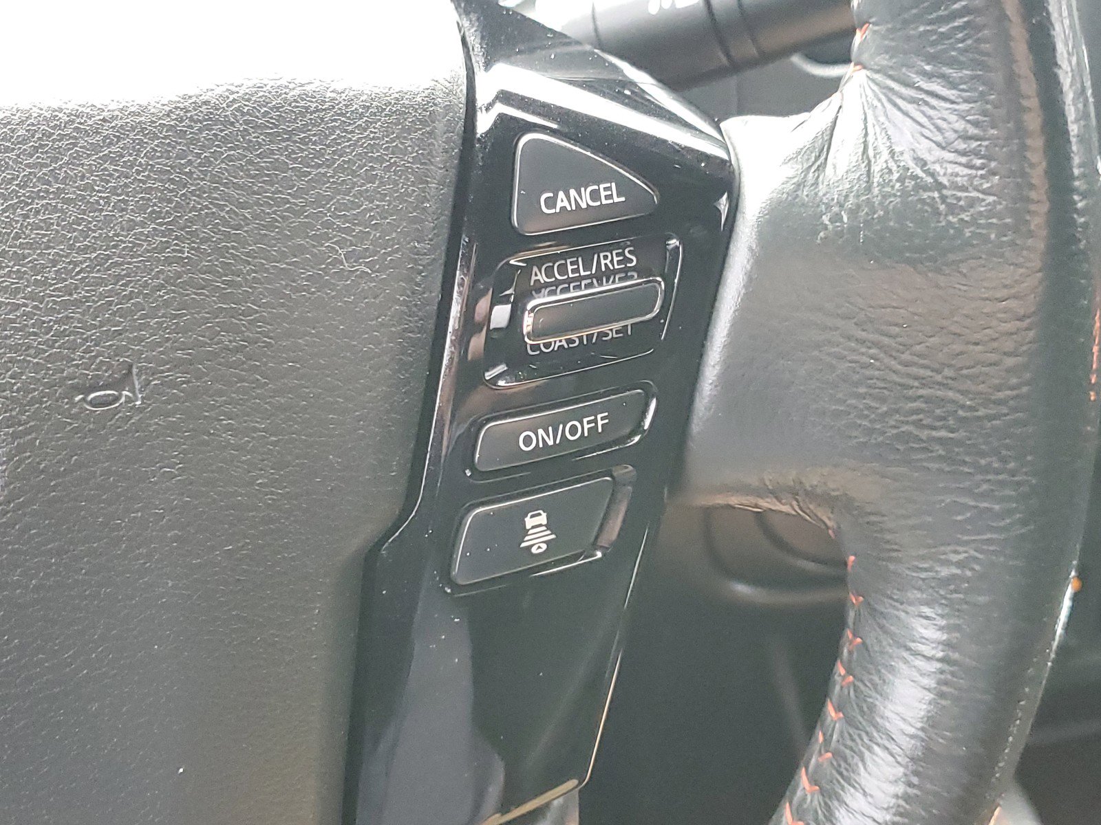 Used 2022 Nissan Frontier Pro-X image 18