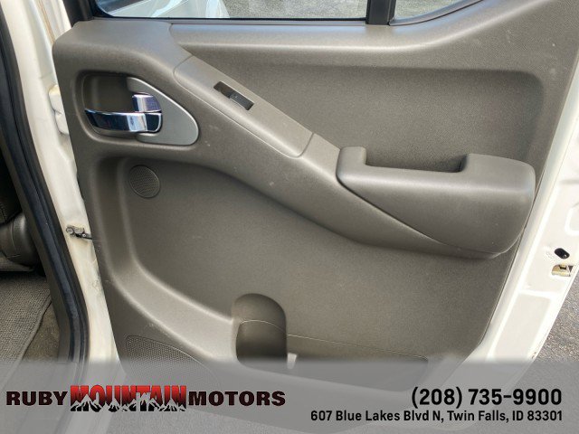 Used 2009 Nissan Frontier PRO-4X w/ Pro-4x Value Truck Pkg AWD/4WD image 24