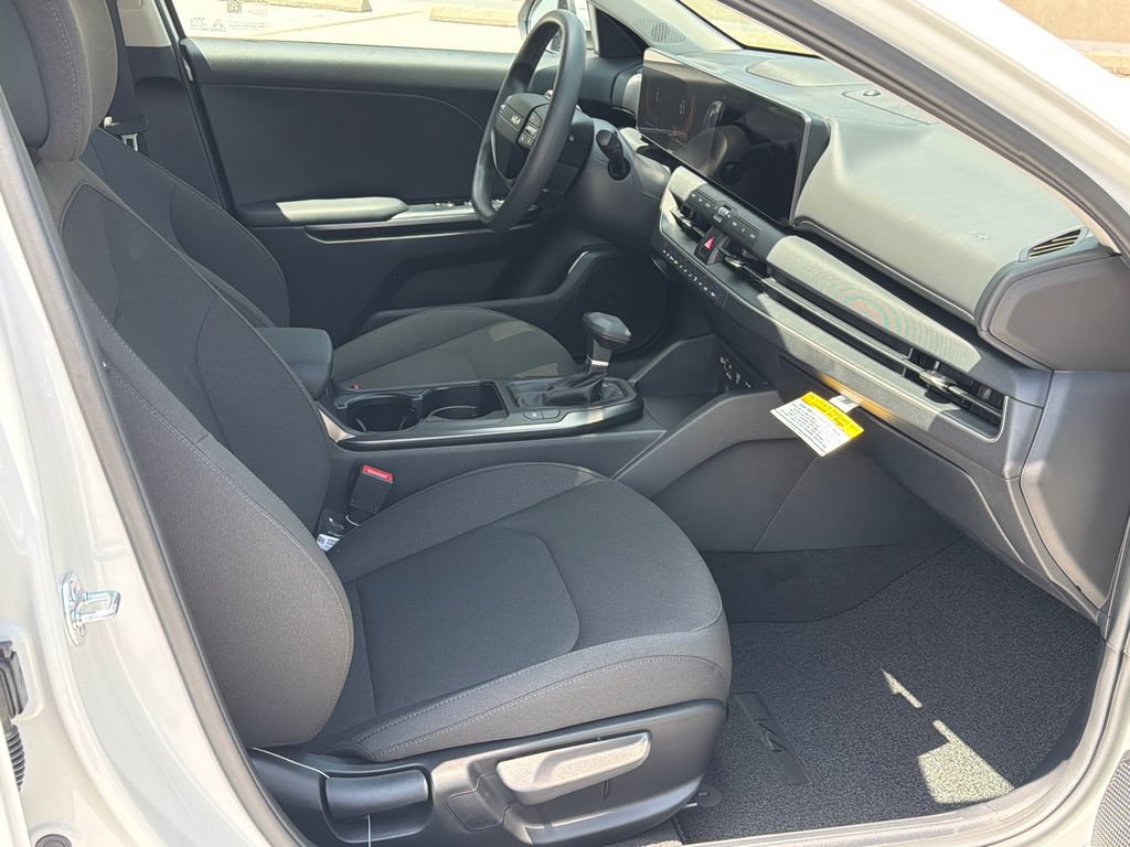 New 2026 Kia K4 FWD image 10