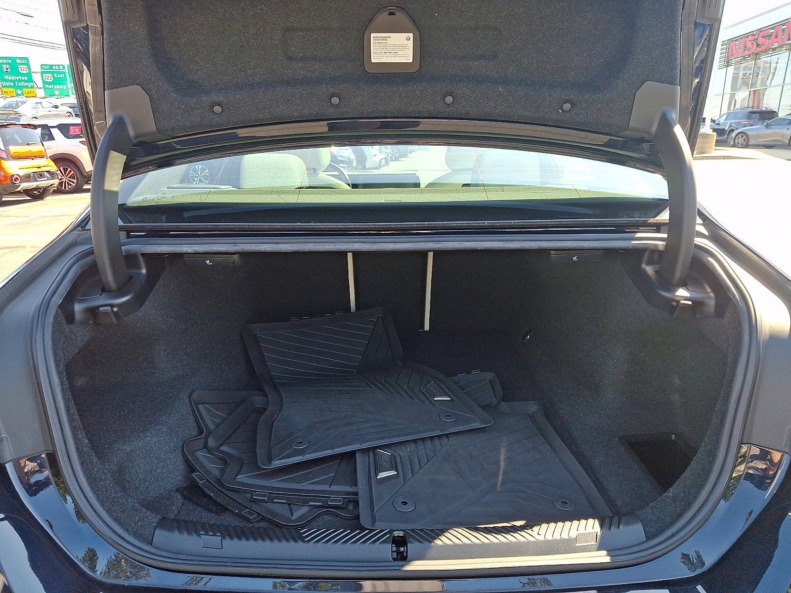 Used 2024 BMW i5 M60 w/ Premium Package image 28