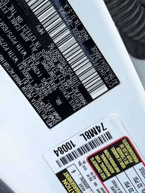 Used 2017 Toyota Sequoia SR5 image 29