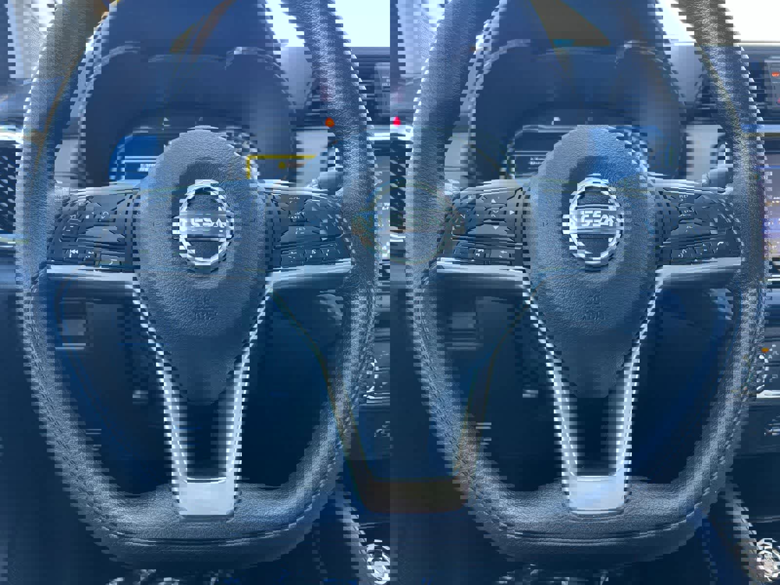 Used 2025 Nissan Versa SV image 23